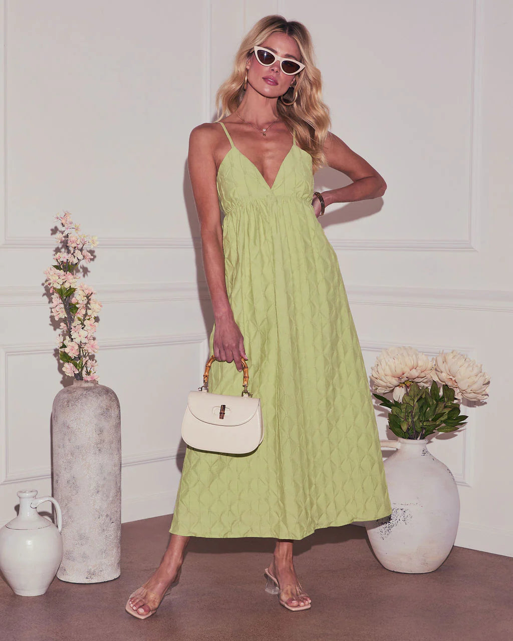 Jovanna Textured Sweetheart Midi Dress