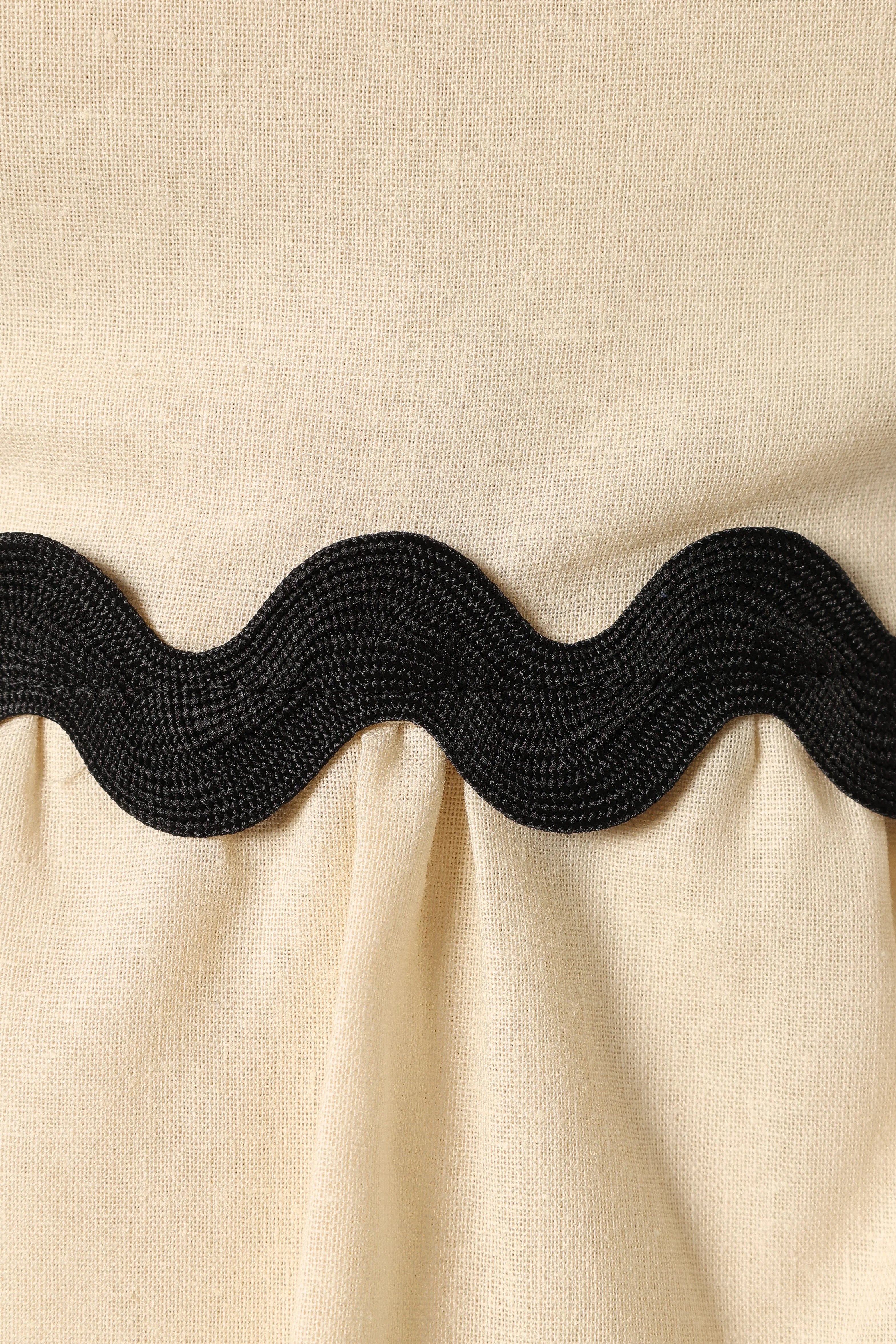 Mollymook Top Cream Black