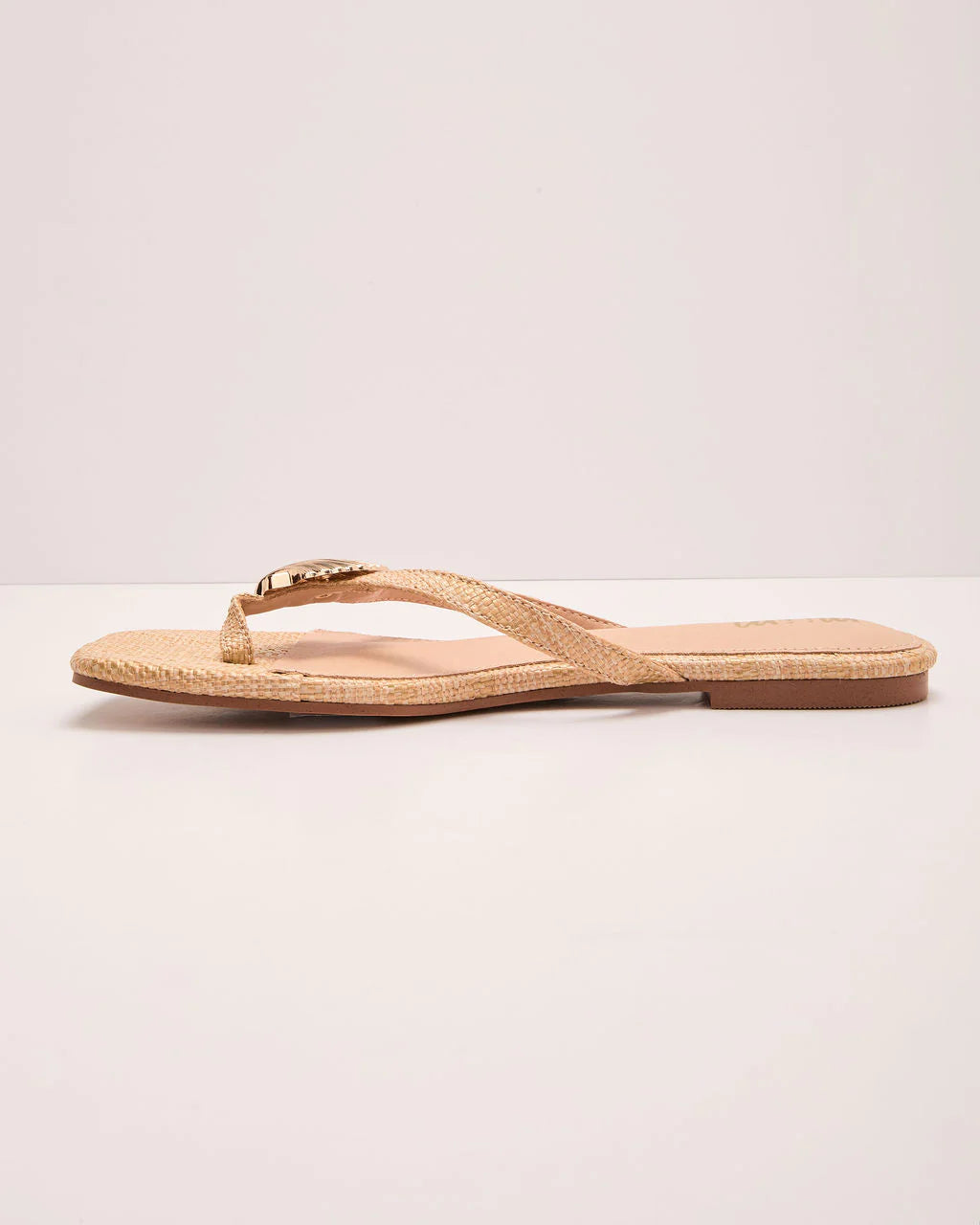 Tide Crush Raffia Seashell Charm Sandals