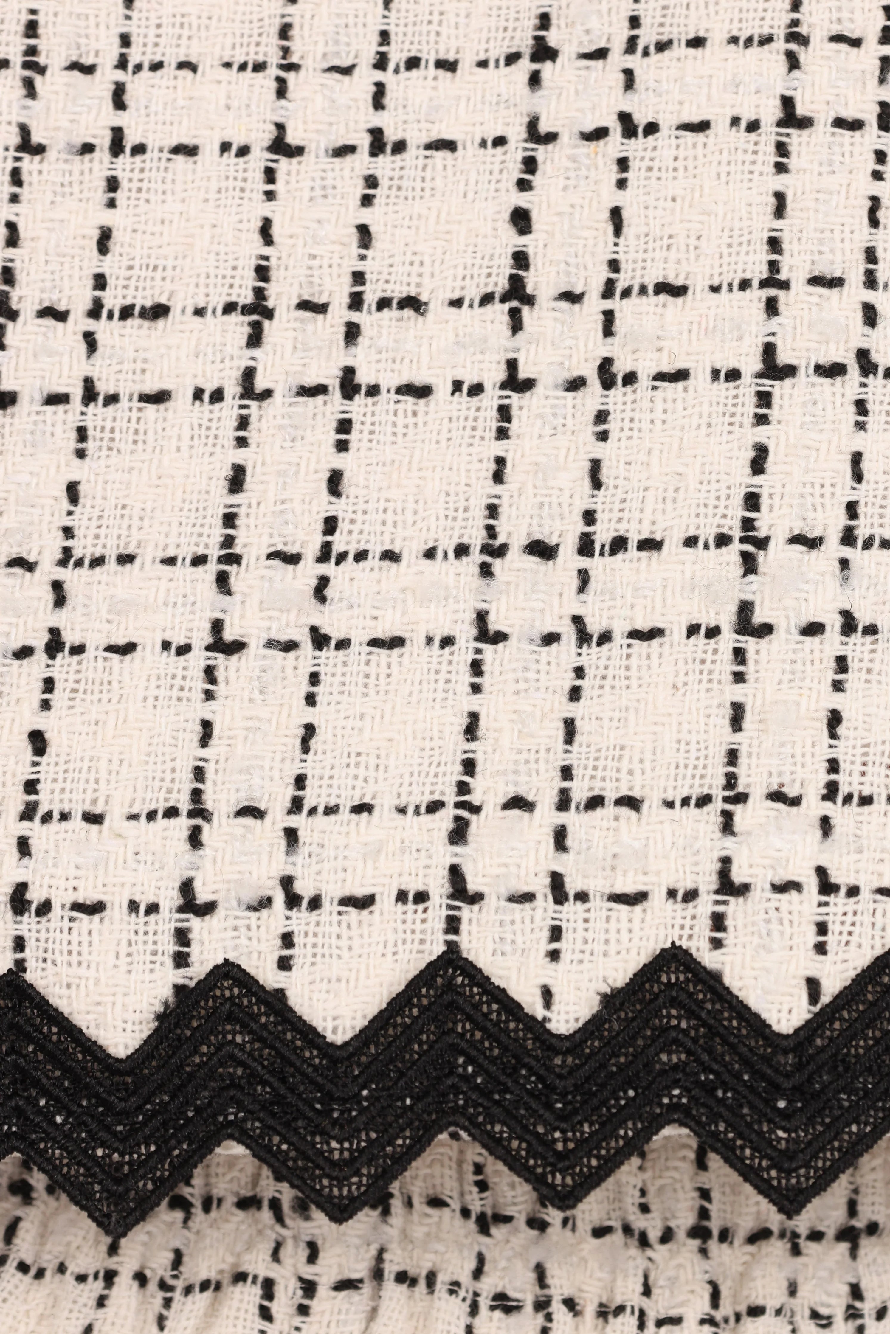 Elea Top Black White