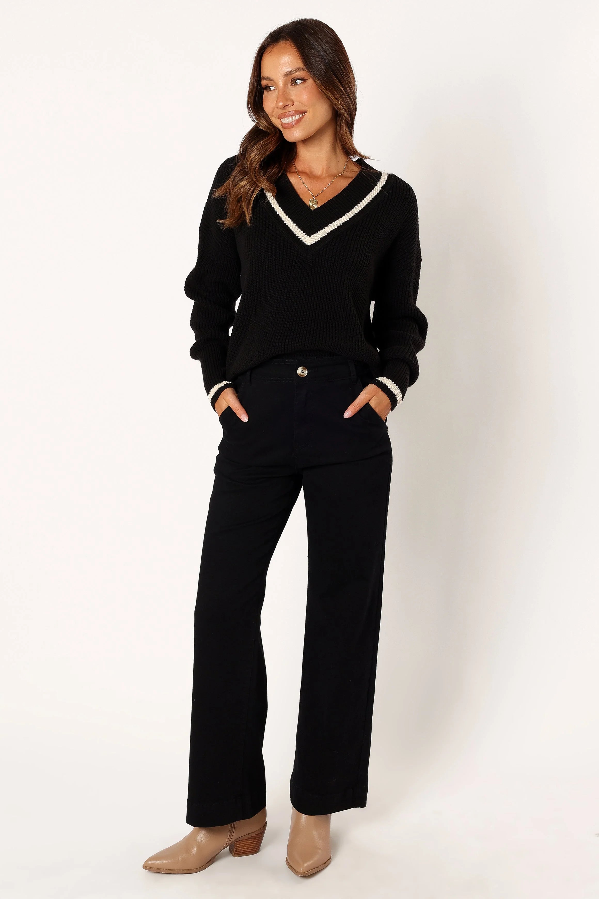 Dominique Contrast Vneck Knit Sweater Black Cream