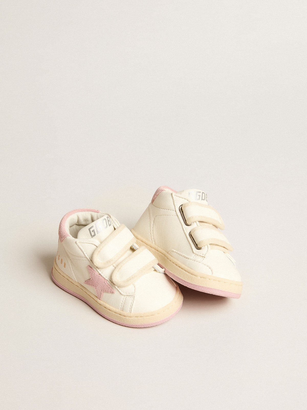 Junior June in nappa with old rose suede star and heel tab