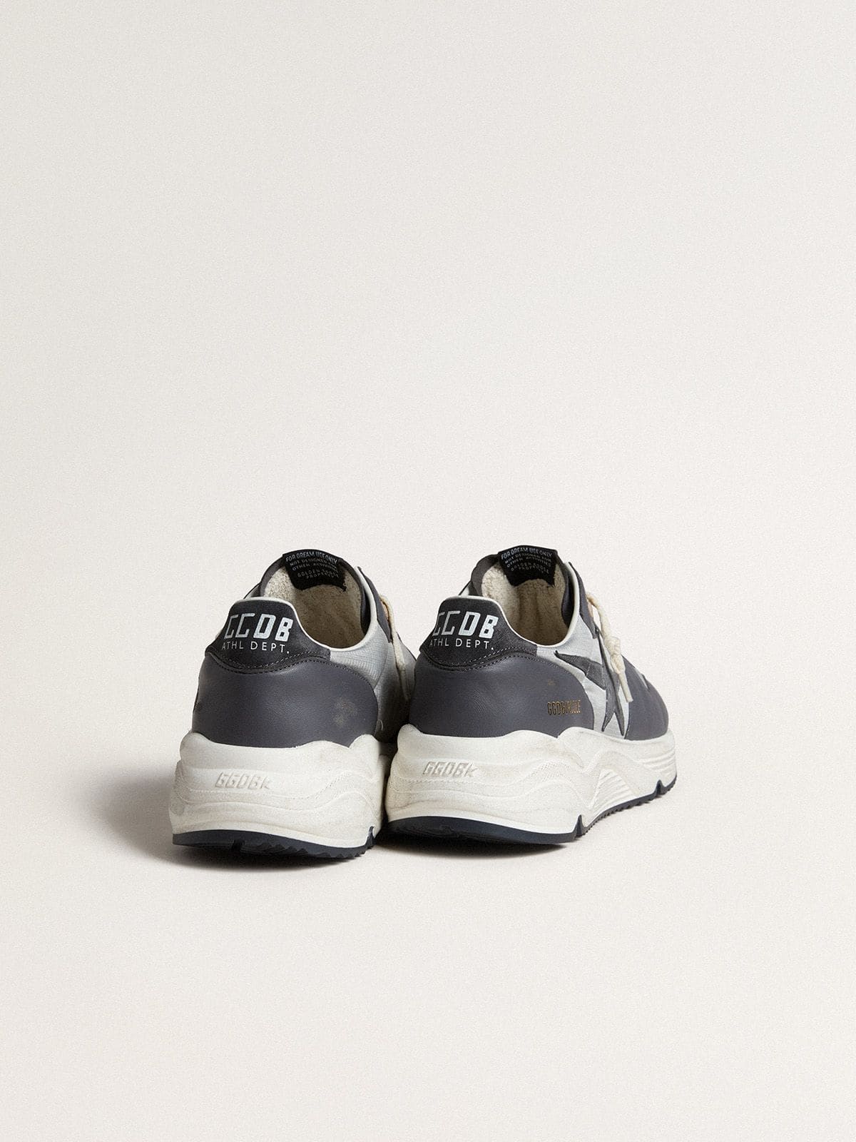Men’s Running Sole in gray nylon and black nappa leather with a black suede star