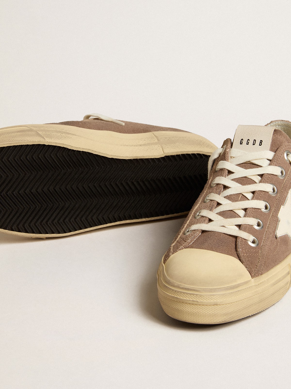 Men's V-Star in dove-gray suede with white nappa leather star