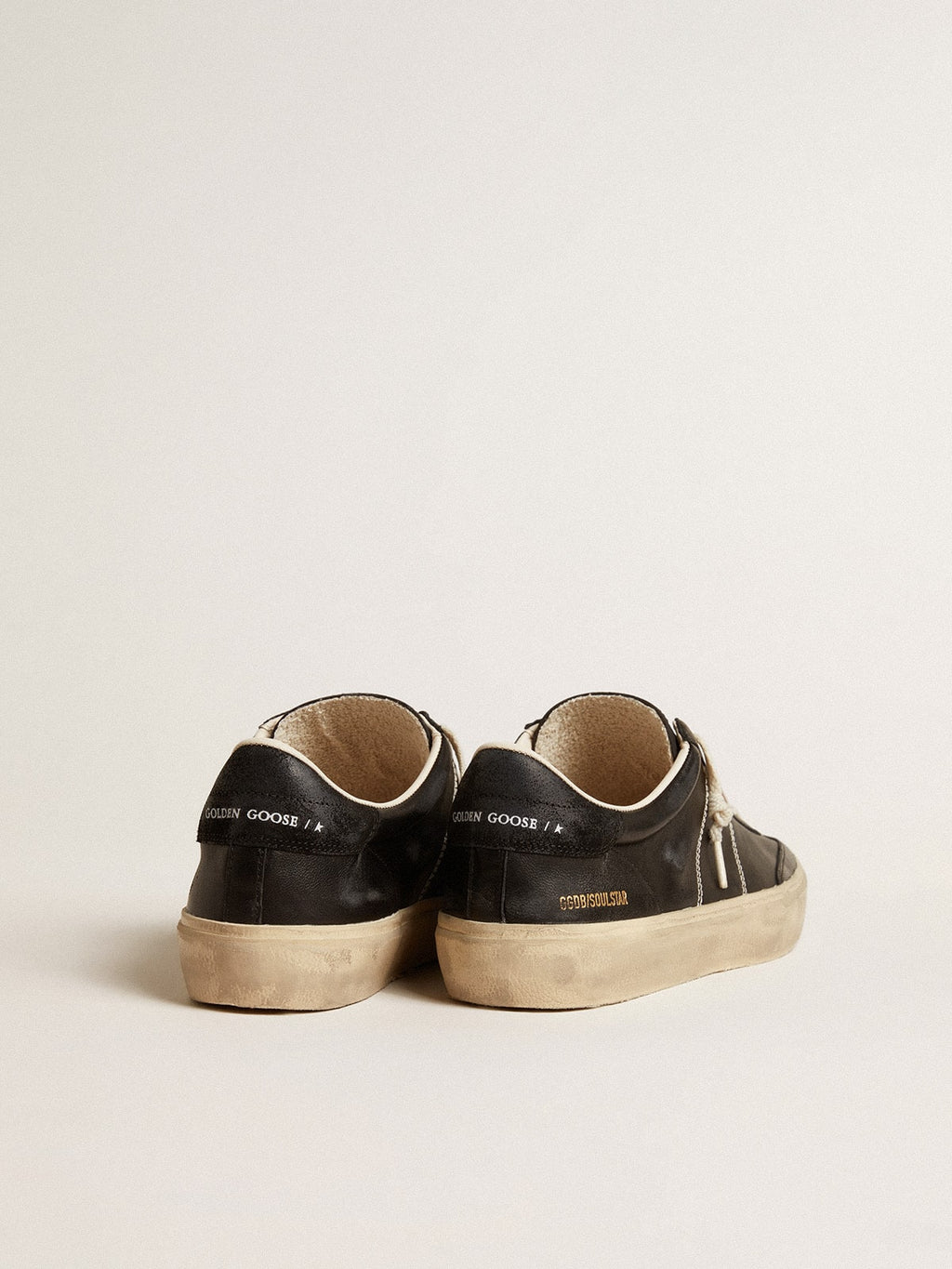 Men’s Soul Star in black bio-based nappa