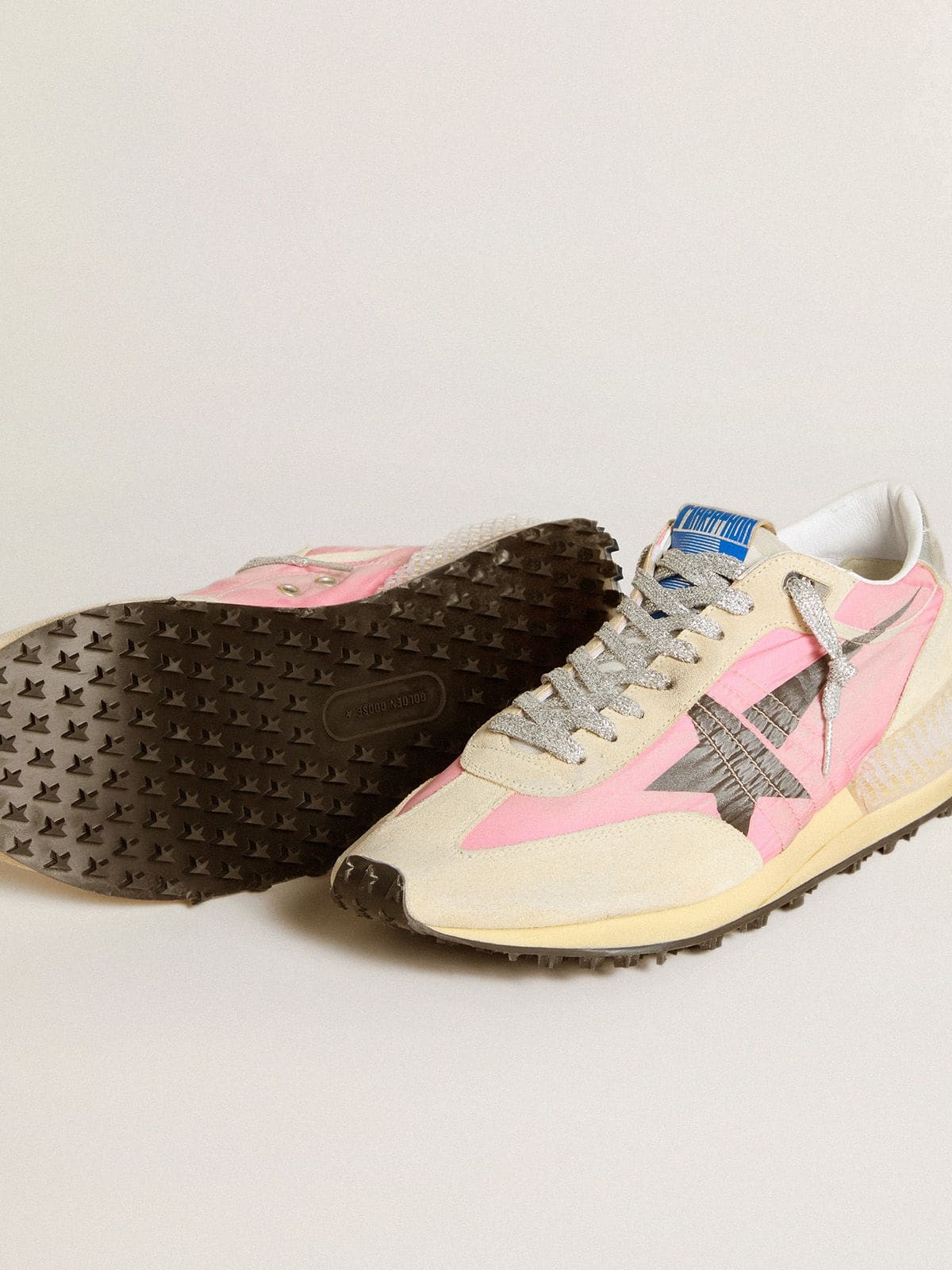 Men's Marathon in pink nylon and gold suede with black printed star