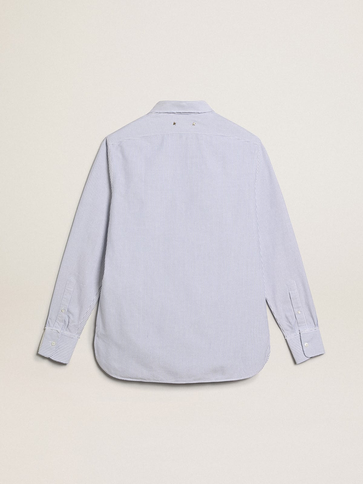 Men's shirt with narrow stripes