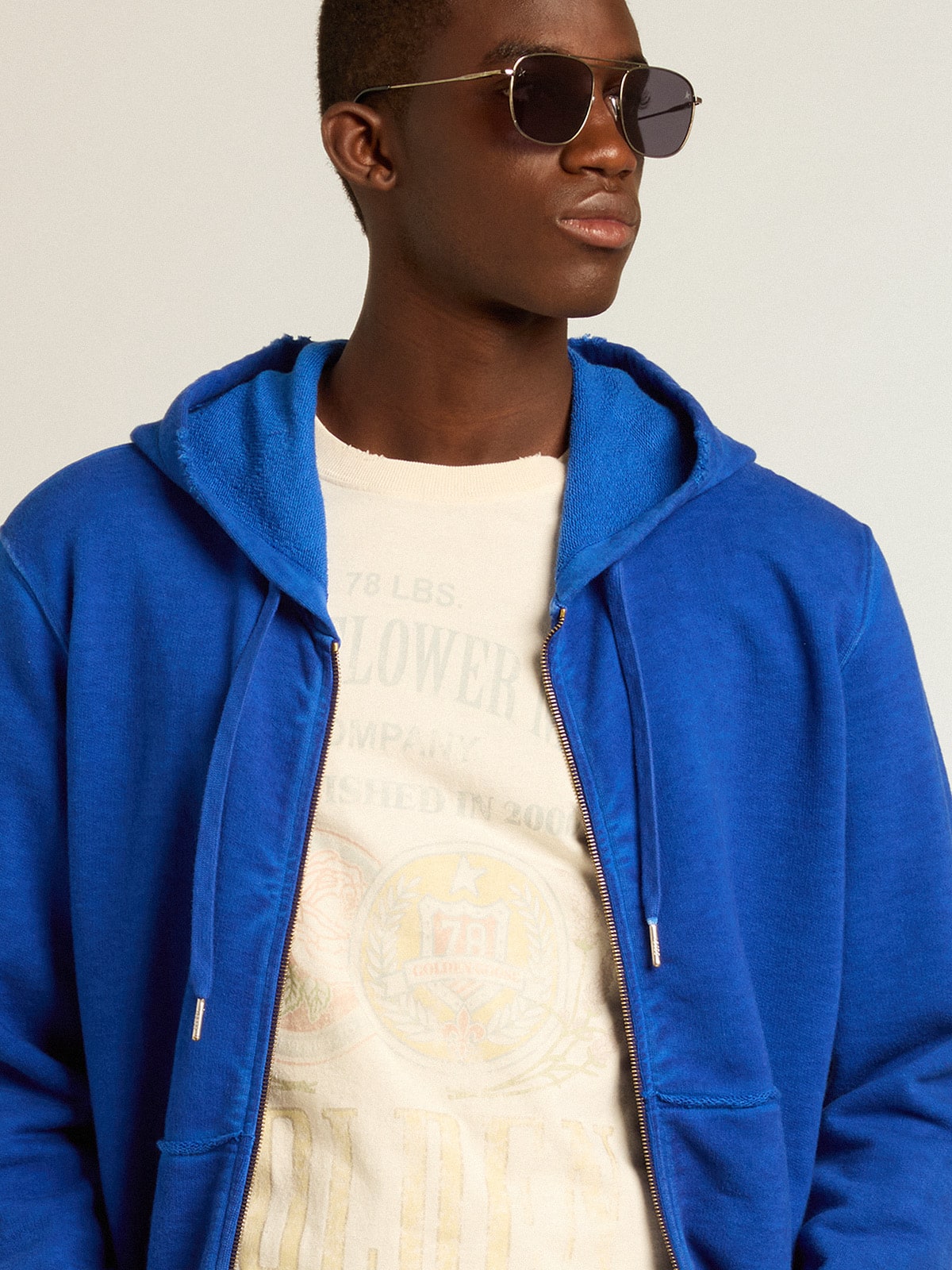 Men’s aged white cotton T-shirt with print on the front