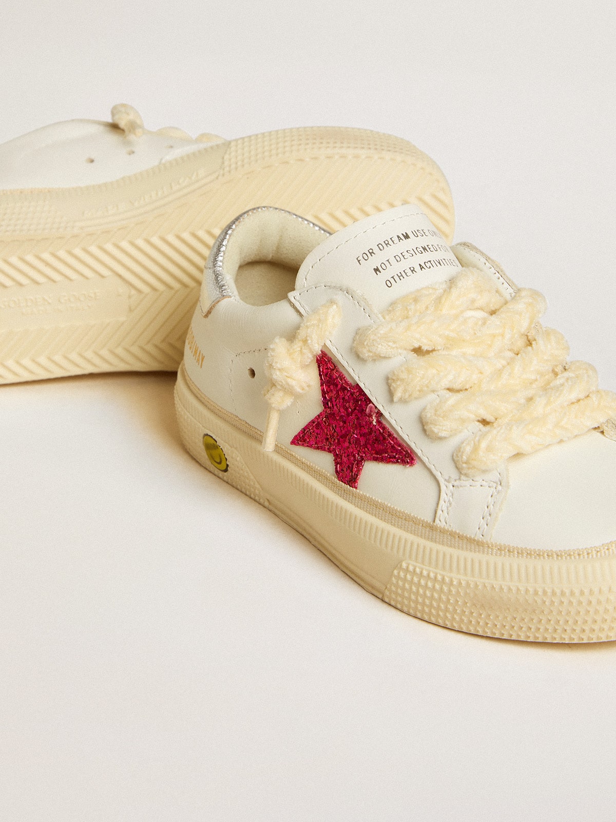 May Teen with fuchsia glitter star and laminated leather heel tab