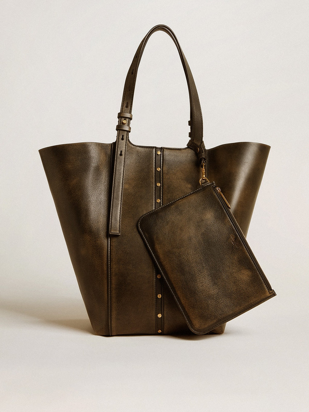 24/7 Bag North South in black distressed leather with adjustable handles