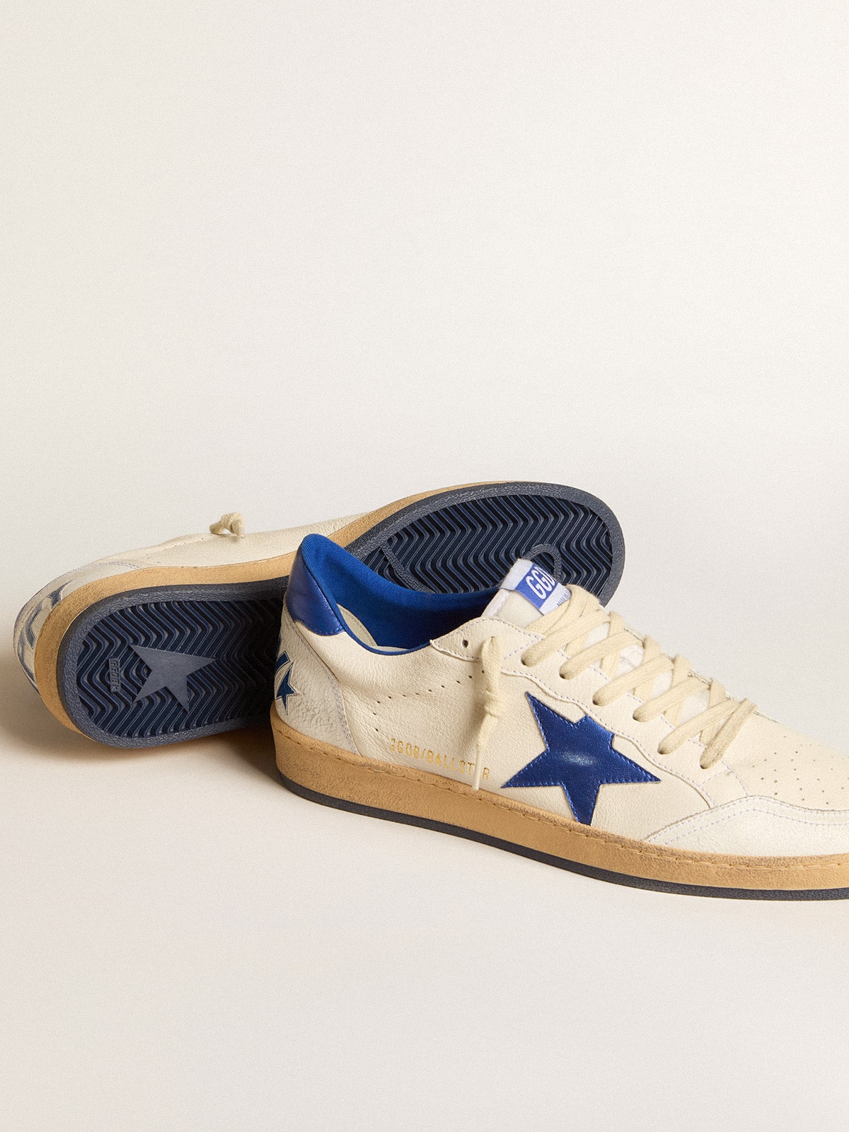 Women’s Ball Star Wishes in white nappa leather with bright blue star and heel tab
