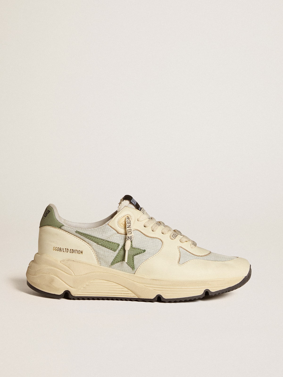Women’s Running Sole LTD in nylon and nappa with nubuck star and heel tab
