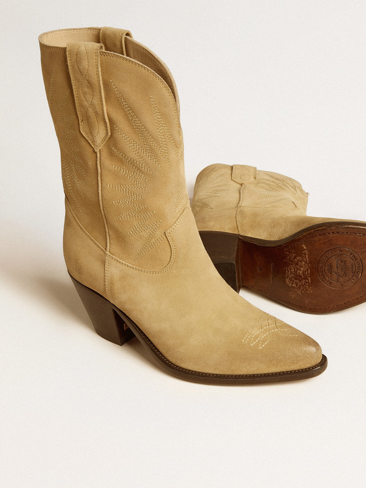 Wish Star low boots in sand-colored waxed suede with star embroidery