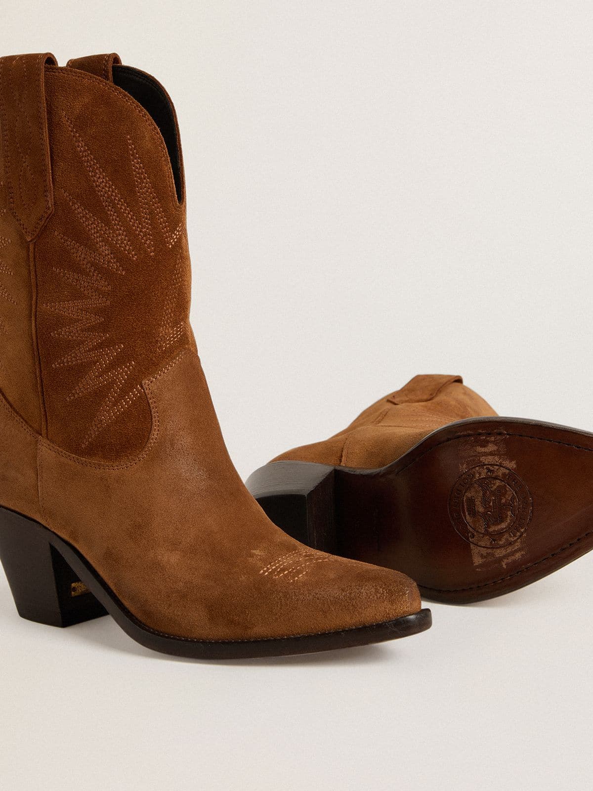 Low Wish Star boots in cognac suede with tone-on-tone embroidered star