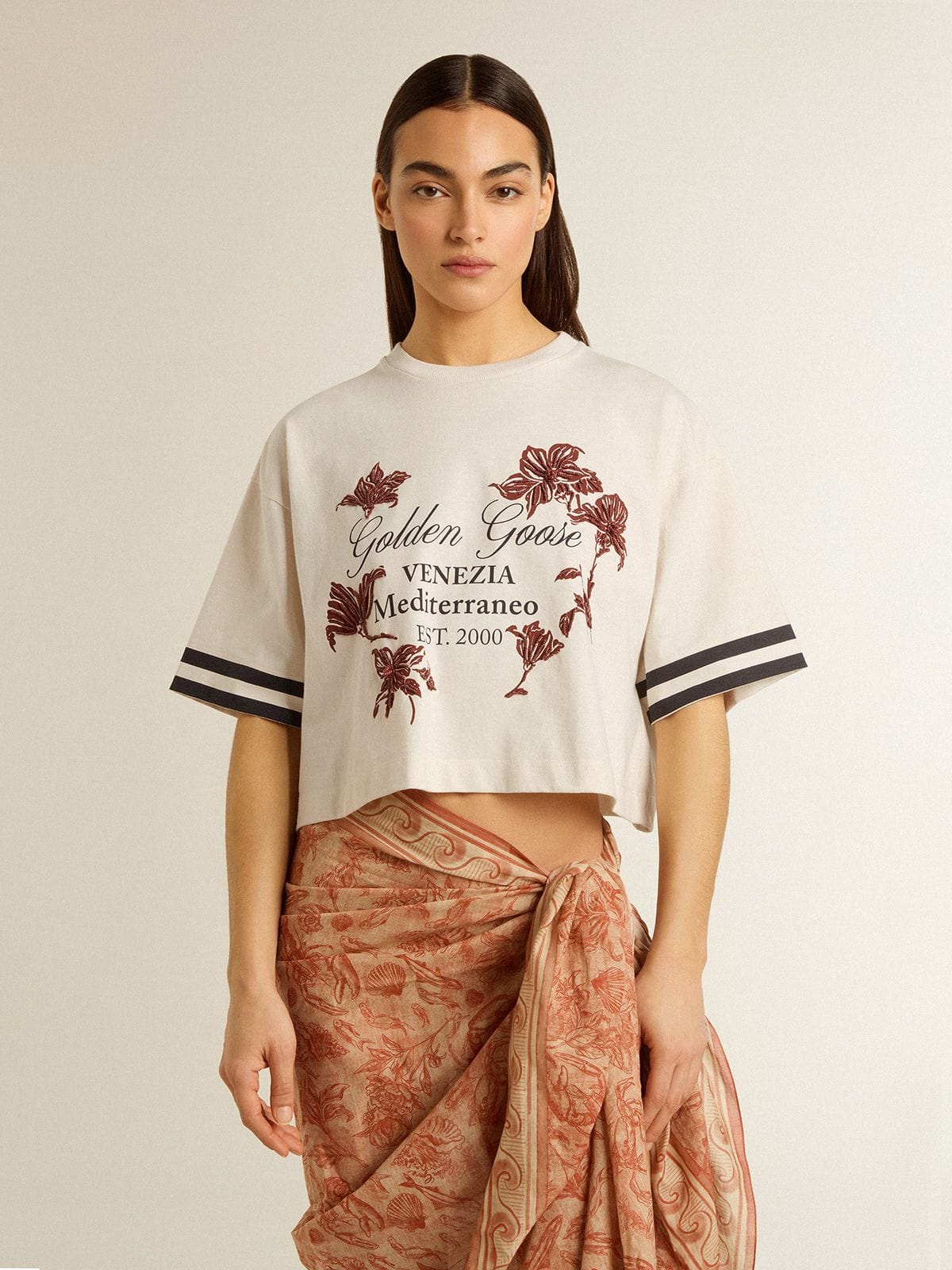 Women's oversized short T-shirt in white jersey with embroidery and "Venezia Mediterraneo" print