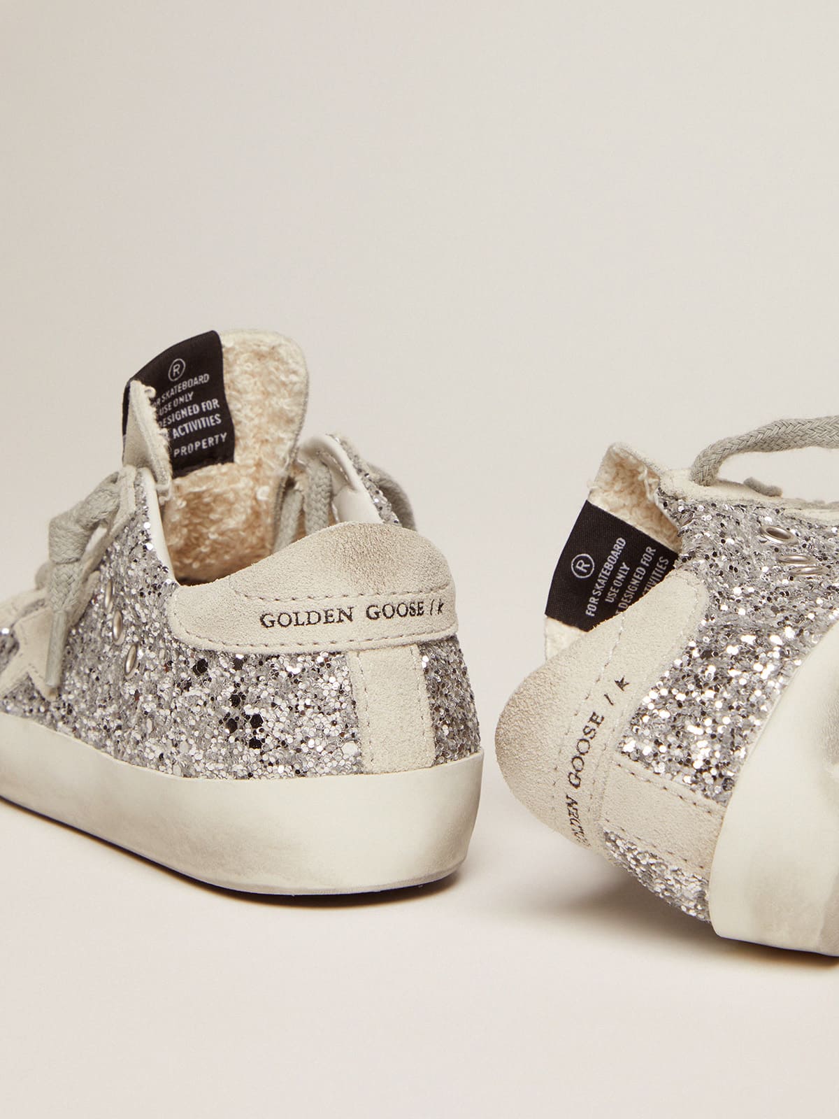 Young Super-Star in silver glitter with ice-gray suede star