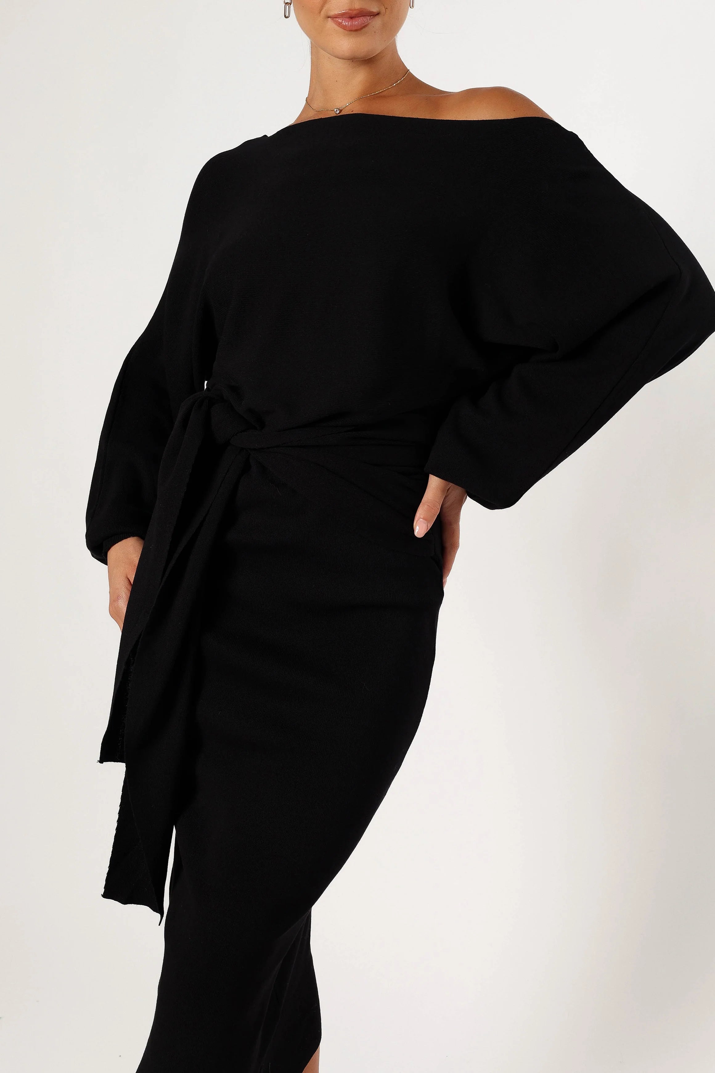 Prancer Off Shoulder Midi Dress Black