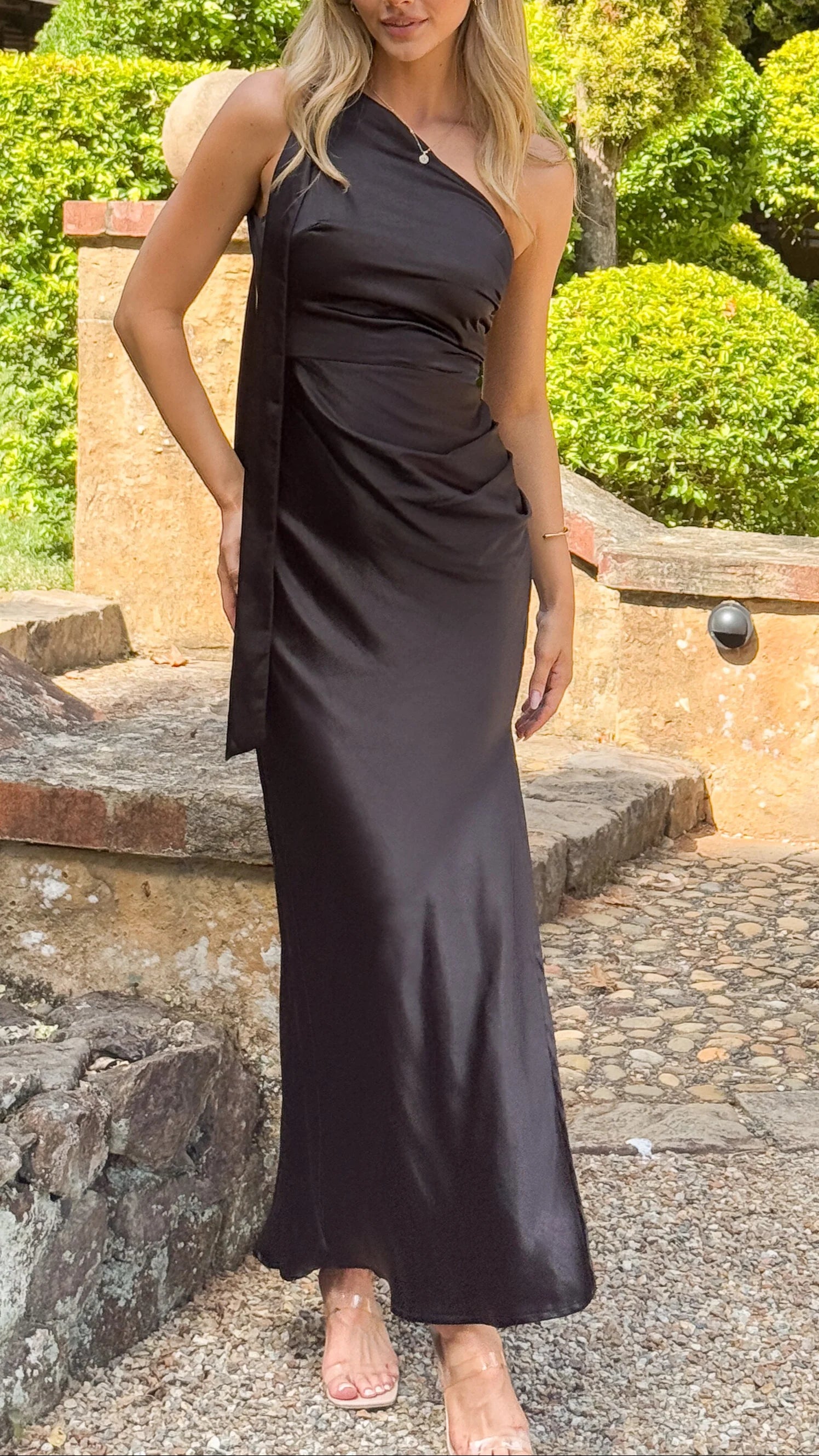 Halle One Shoulder Maxi Dress Black