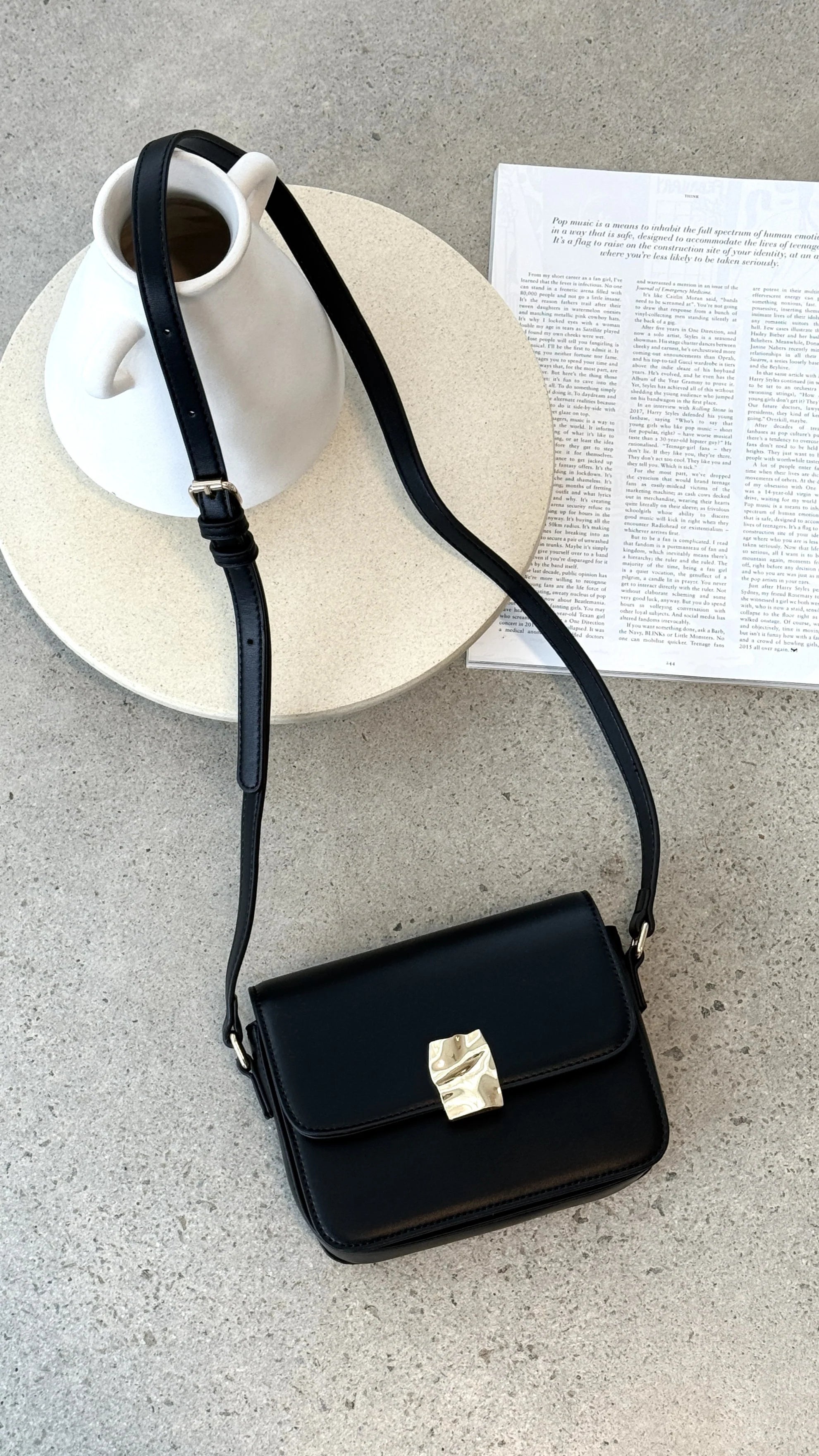 Chelsea Cross Body Bag Black
